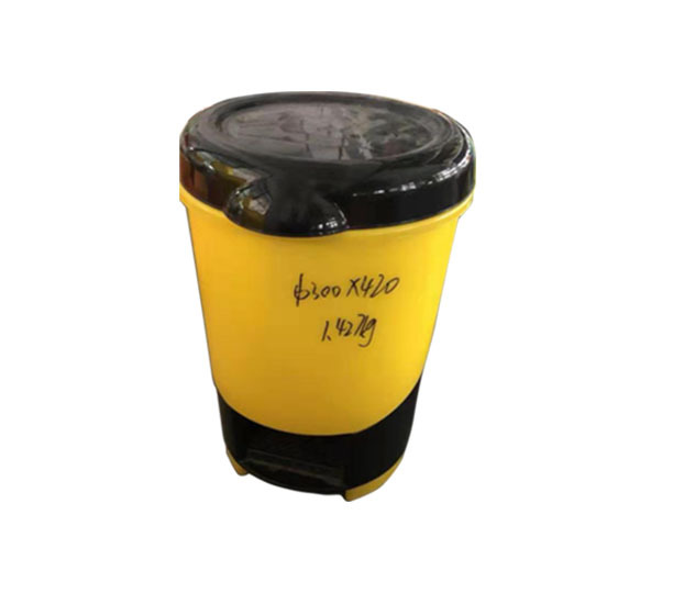 打造整洁生活 从大号有盖分类垃圾桶到二手模具的实用选择指南